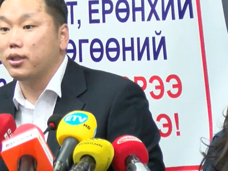 СБД-ийн есдүгээр хороонд хүүхдийн цэцэрлэг барих газар дээр 16 давхар орон сууц барихыг эцэг эхчүүд эсэргүүцэж, суулт хийнэ