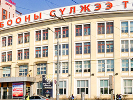 Төв шуудангийн урд талын гэрэл дохиог өөрчилж, явган зорчигчийн хүлээлгийн хугацааг багасгана