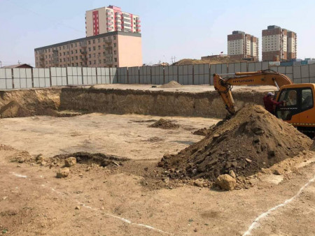 ​Орон сууц барих барилгын эрхийг цуцлуулж, 200 ортой хүүхдийн цэцэрлэг барихаар барилгын ажил эхэллээ