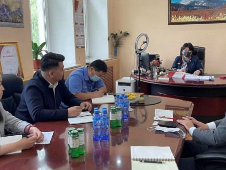 ЦЕМЕНТИЙН НИЙЛҮҮЛЭЛТИЙГ НЭМЭГДҮҮЛЭХ ТЭЭВРИЙН ЗОХИЦУУЛАЛТ ХИЙЖ БАЙНА