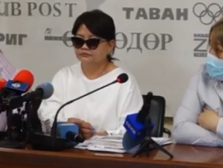  Хотын төвөөс гуравхан км-т иргэд хөдөө орон нутгийн хүмүүсээс доогуур нөхцөлд амьдарч байна гэв