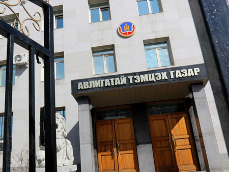Автозамын газрын дарга асан Д.Доржханд, үүрэг гүйцэтгэгч н.Оюундэлгэр нарыг АТГ-аас саатуулжээ