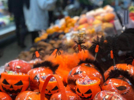 Halloween-ы баярыг бүх шатны боловсролын байгууллагын суралцагчдын дунд тэмдэглэхгүй байх тушаал хэвээр байгаа