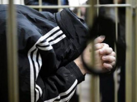 13 настай дагавар охиноо удаа дараа хүчинддэг этгээдийг цагдаагийн алба хаагчид илрүүлжээ