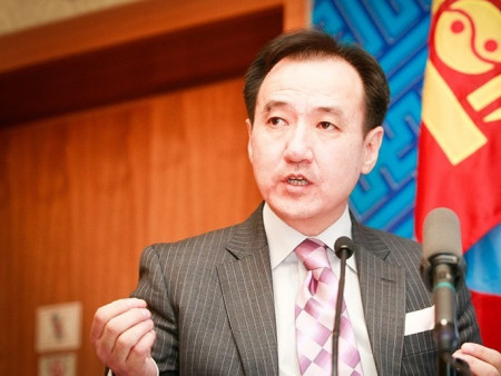 Ломбардууд зээлийн хүүг дураараа тавьдаг байсан асуудал ЭЦЭСЛЭГДЭЖ байна