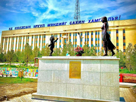 ЭХЭМҮТ 33 сувилагчид тус бүр 30 САЯ төгрөгийн зээлийн эрх олгосноос 26 сувилагч БАЙРАНДАА ОРЖЭЭ