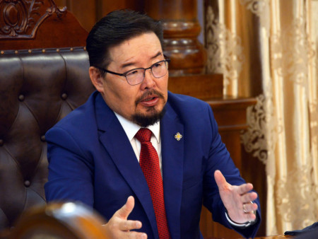 Г. ЗАНДАНШАТАР: НҮҮРСТЭЙ ХОЛБООТОЙ БҮХ АСУУДЛЫГ ИЛ ТОД БОЛГОНО