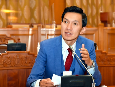 Н.Учрал: Цахим бирж нүүрсний хулгайг үндсээр нь тасална
