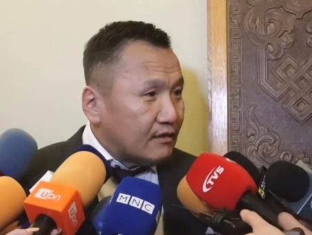 АТГ-ын дарга З.Дашдаваа:  - Өчигдөр Ерөнхий сайд асан Сү.Батболд, Ж.Эрдэнэбат, Н.Алтанхуяг нарыг дуудаж, мэдүүлэг авсан.