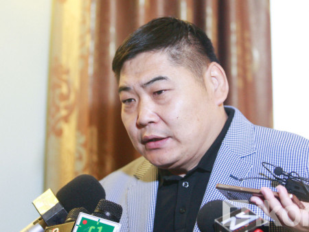 Кёкүшюзан Д.Батбаяр: Айлд архи уудаг сахилгагүй хүүхэд байдаг. Тэр хүнийг гэрээсээ хөөж болохгүйтэй адил алдааг нь засаад, эвлэрээд хүчээр оролцуулах ёстой