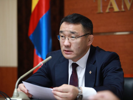 Хотын дарга Д.Сумъяабазар: Надад нүүрсний хулгайч гэсэн нэр зүүлгэх гэж удаа дараа зохион байгуулалттай гүтгэж байна