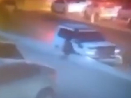 Долоон машин мөргөж, 12 настай хүүхэд гэмтээсэн Ч.Маралмаад холбогдох хэргийн шүүх хурал дахин хойшлов