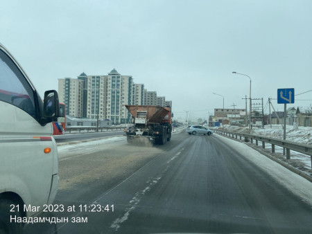 Гудамж, талбайд нийт 52 тонн давс цацлаа