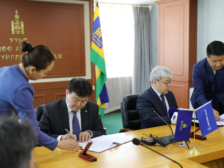 ТӨРИЙН БАНК “ХҮНС, ХӨДӨӨ АЖ АХУЙН ҮЙЛДВЭРЛЭЛИЙГ ДЭМЖИХ  ХӨНГӨЛӨЛТТЭЙ ЗЭЭЛ”-ИЙГ ОЛГОНО