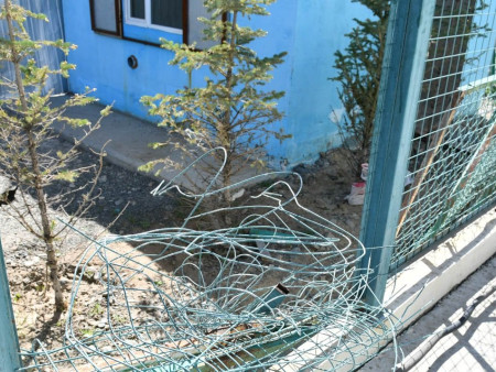 Барилгын компанийн хариуцлагагүй үйлдлээс болж тоглоомын талбайд тоглож байсан бага насны хүүхэд хүнд гэмтсэн хэрэг Хан-Уул дүүрэгт гарчээ