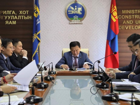 Шинэ Хархорум хотын нарийвчилсан судалгаа, нисэх онгоцны буудлын төлөвлөлт зэргийг хэлэлцлээ