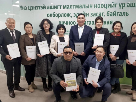 “ТЭРБУМ МОД” ХӨДӨЛГӨӨНИЙ АНХНЫ ТЭЗҮ-ИЙГ “ЭРДЭНЭС ТАВАНТОЛГОЙ” ХК БАТЛУУЛЛАА