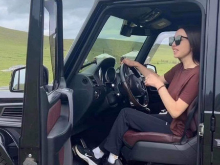 Татварт бүртгүүлэлгүй Mercedes Benz G500 автомашины сугалаа явуулсан иргэнийг 20 мянган төгрөгөөр торголоо