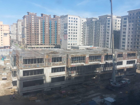 40 хүүхдийн сургуулийн шав тавьж, барилгын ажил үргэлжилж байсан ч шүүхээс барилгын ажлыг зогсоох шийдвэр гаргасан байна