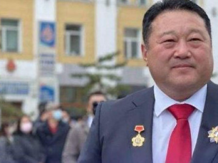 “Эрдэнэс силвер ресурс“ компанийн захирал асан Т.Мөнхбаярт 27 сая төгрөгөөр торгох ял оноожээ