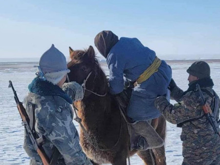 Хилчид төөрсөн иргэнийг аварчээ