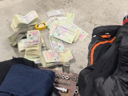 Цахим мөрийтэй тоглоом зохион байгуулсан Д нарын Ц иргэнийг яллагдагчаар татаж, хэргийг шүүхэд шилжүүлжээ
