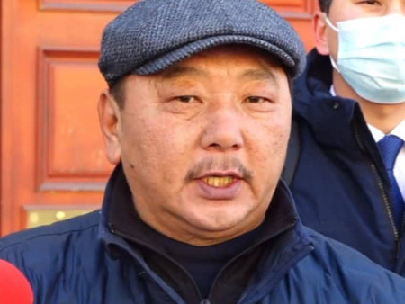 Х.Баттулгын өмгөөлөгч Д.Пүрэвбаатар: У.Хүрэлсүх ээ, Н.Учрал аа, Сү.Батболд оо, Оросоос том машины жолооч нар ирж байгаа шүү