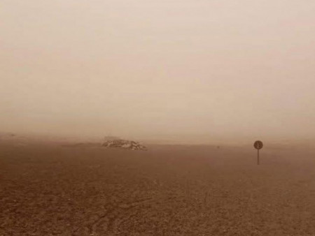 Хүчтэй шороон шуурга шуурахыг анхааруулж байна