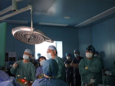 Улсын хоёрдугаар төв эмнэлэг элэг шилжүүлэн суулгах анхны мэс заслыг амжилттай хийлээ