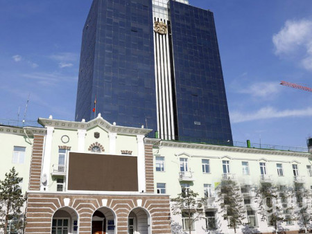 НЗДТГ-ын хуучин гурван давхар барилгыг 300 ортой ЗОЧИД БУУДАЛ болгож, 2028 онд ашиглалтад оруулна