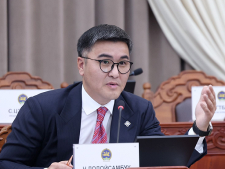 Ч.Лодойсамбуу: Прокурорыг хараат бусаар ажиллуулъя гэвэл парламентыг Ерөнхий сайдын гараас “суллах“ ёстой