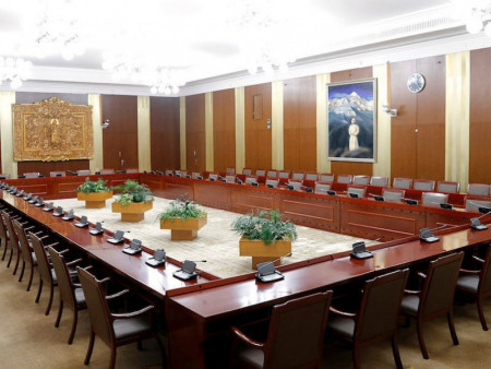 Өнөөдөр хуралдах ажлын хэсгүүд