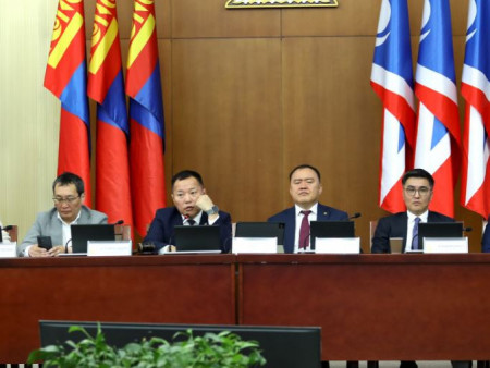 АН-ын бүлэг онгоцны түлш нийлүүлэх ЗГ хоорондын гэрээг дэмжихгүй гэжээ