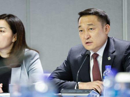 Монгол Улсын Их Хурлын дарга Д.Амарбаясгалан, Улсын Их Хурлын даргын дэргэдэх зөвлөлийн бүрэлдэхүүн Санхүүгийн зохицуулах хороонд ажиллаж байна