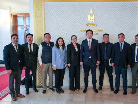 Цахим мөрийтэй тоглоомыг бүрэн хориглолоо