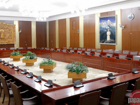 Өнөөдөр хуралдах ажлын хэсгүүд