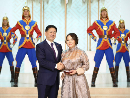 Энэ жил Алдарт эхийн нэг, хоёрдугаар зэргийн одонг улсын хэмжээнд 14,486 ээж хүртэж байна