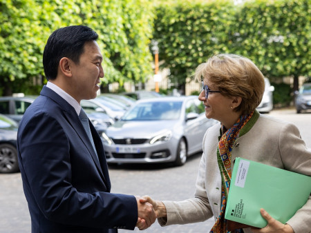 Ураны төслийг хэрэгжүүлэхэд ОУ-ын итгэмжлэгдсэн лаборатори байгуулж давхар хяналт хийхээр тохиролцлоо