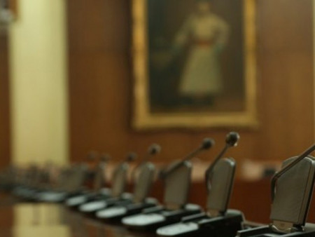 Өнөөдөр хуралдах байнгын хороод