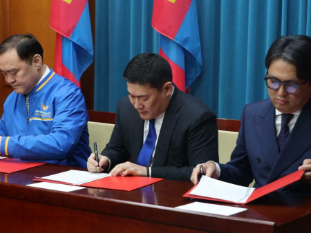 Хамтарсан Засгийн газрыг огцруулж буй хамгийн том шалтгаан нь Баялгийн сан