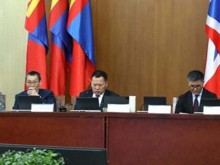 Цахим мөрийтэй тоглоомын хуультай холбоотойгоор АН-ын бүлэг завсарлага авлаа