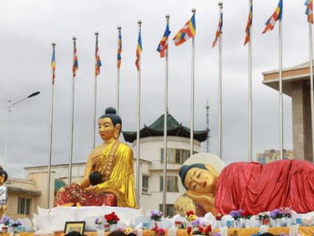 Ирэх сарын 11-нд бүх нийтээр амарна