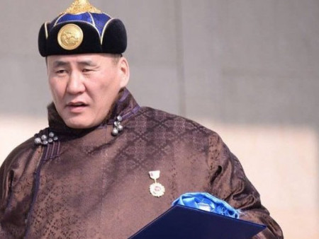 Бусдыг зодсон уяач Т.Галбадрахыг нэг сая төгрөгөөр торгожээ