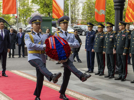Монгол Улсын Ерөнхийлөгч У.Хүрэлсүх ОХУ-д суралцаж буй сонсогчидтой уулзав