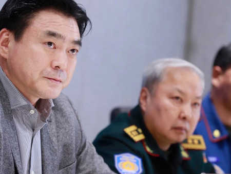 УОК-ын шуурхай штабт ажиллаж, түймрийн нөхцөл байдалтай танилцлаа