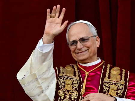 АНУ-аас тодорсон анхны Ромын пап