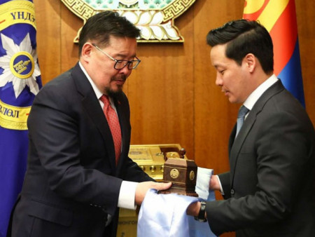 Алтанхуягийн Үйлстөгөлдөрийг Ерөнхийлөгчийн Тамгын газрын даргаар томиллоо