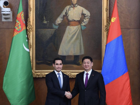 Ерөнхийлөгч У.Хүрэлсүх, С.Бердымухамедов нар албан ёсны хэлэлцээ хийлээ