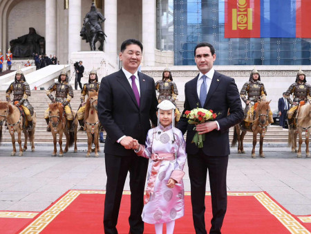 Туркменистан Улсын Ерөнхийлөгчийг албан ёсоор угтаж авлаа