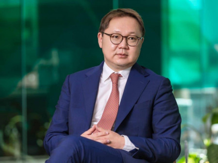 “Хөгжлийн банк”-ны мөнгөөр “Улаанбаатар банк”, ХХБ-ыг “угждаг” байсан байж болзошгүй О.Банзрагч дахин албан тушаалд санаархсан үү